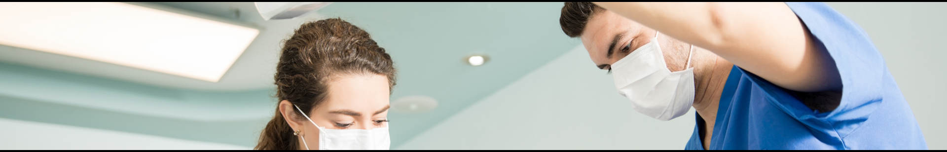 Équipe de chirurgiens-dentistes du Centre Dentaire Bordeaux à Flot - Place Dentaire à Bordeaux 33300